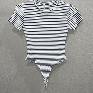 Lulu’s stripped body suit